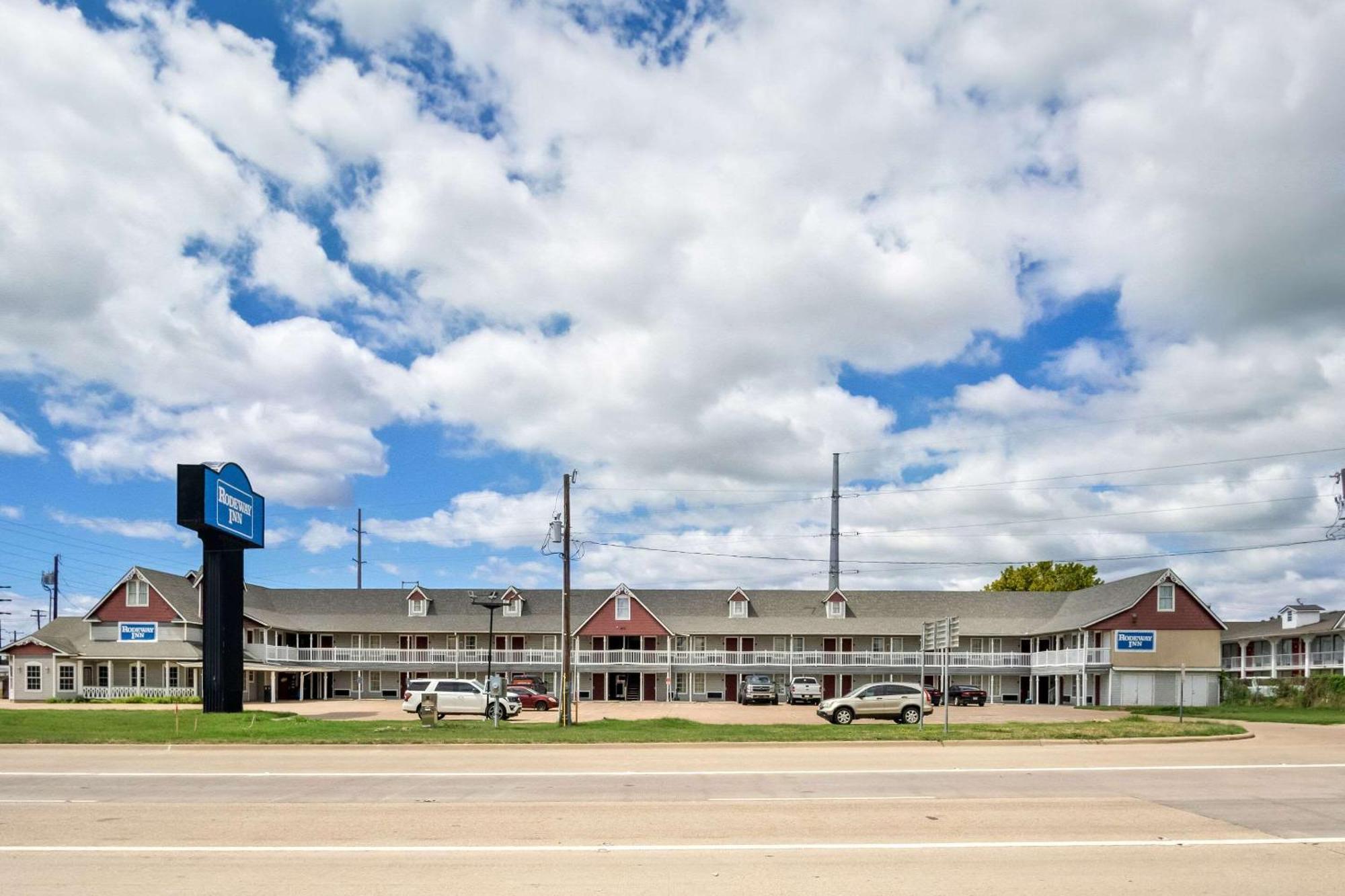 Rodeway Inn Waco Exteriör bild