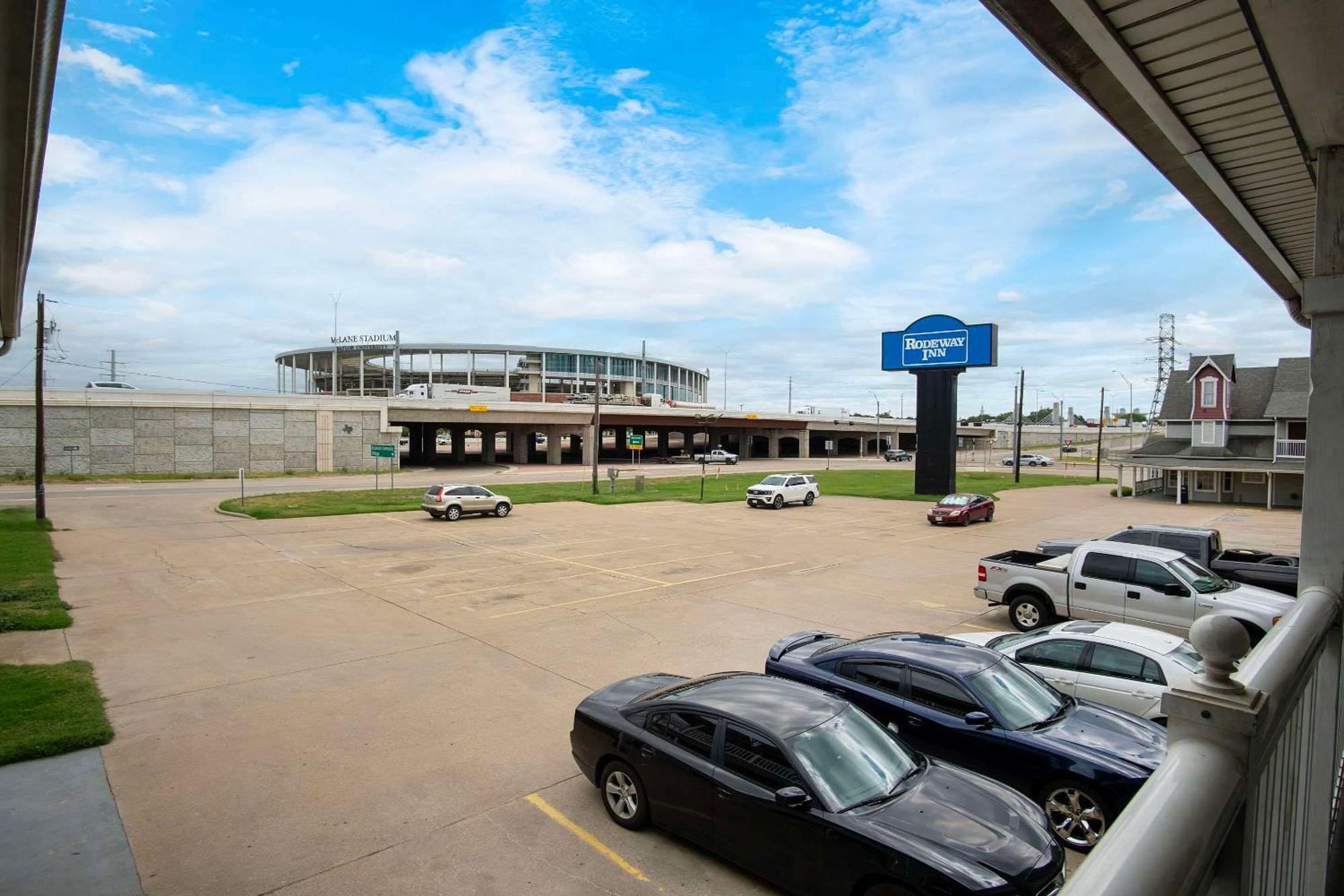 Rodeway Inn Waco Exteriör bild