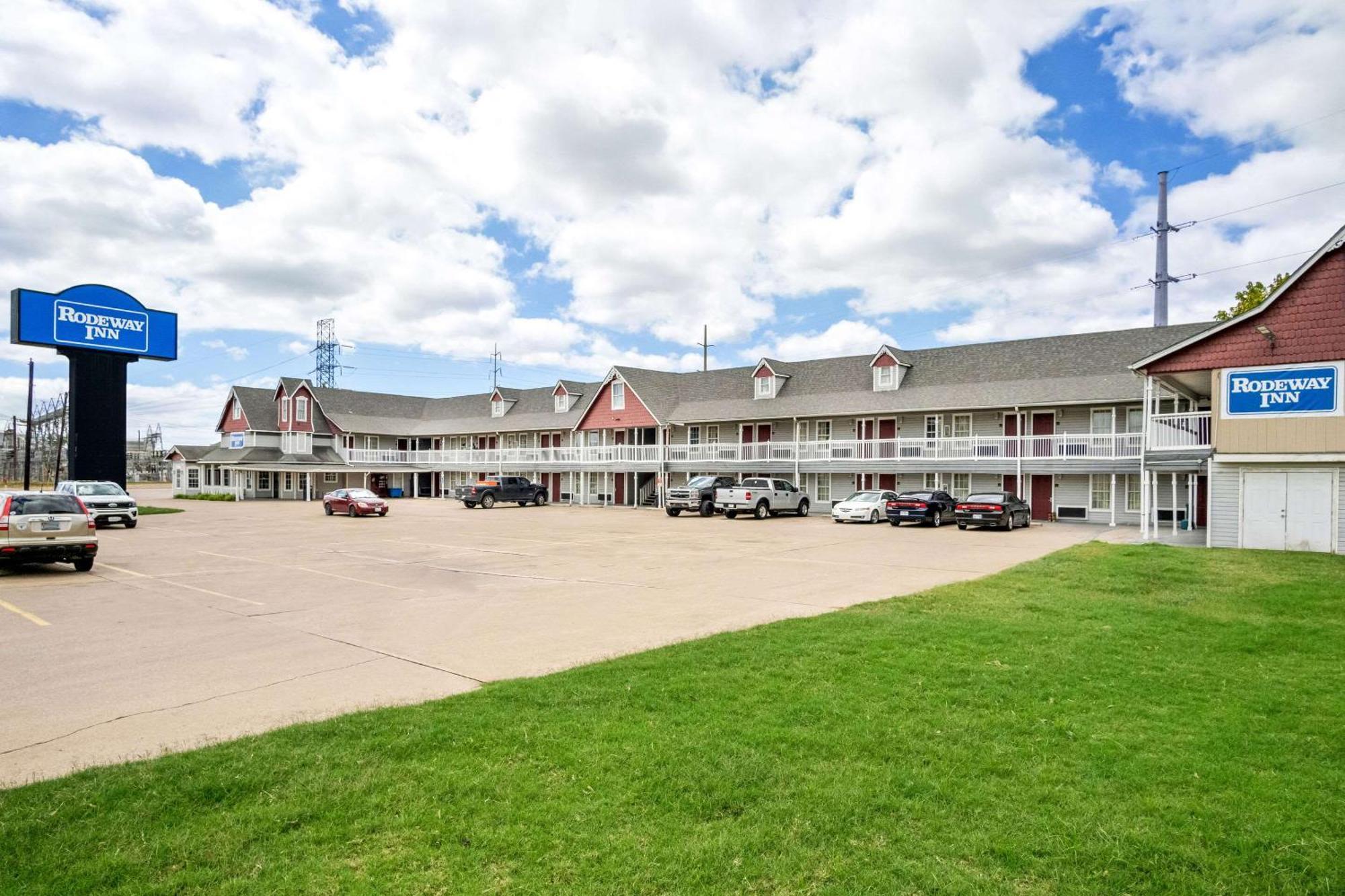 Rodeway Inn Waco Exteriör bild